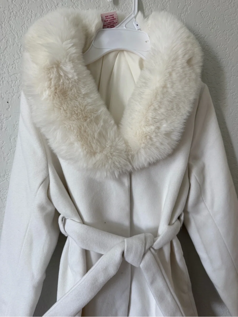 Catherine Malandrino Cream Faux Fur Collar Wrap Trench Coat